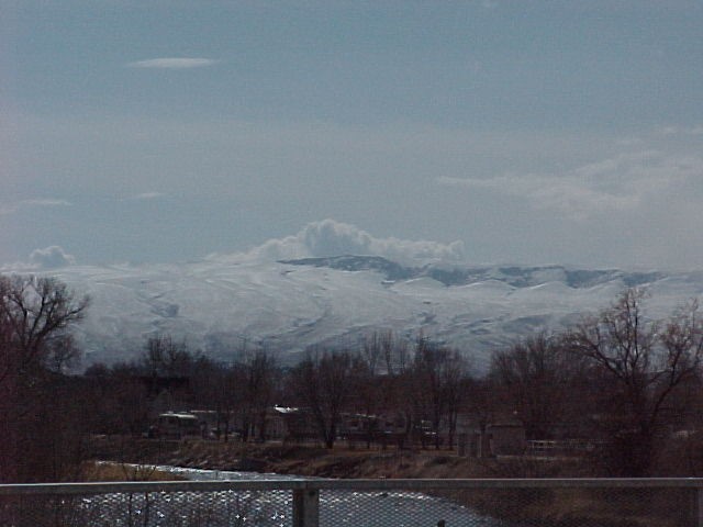 THR3.jpg (44443 bytes)