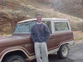 bronco.jpg (20647 bytes)